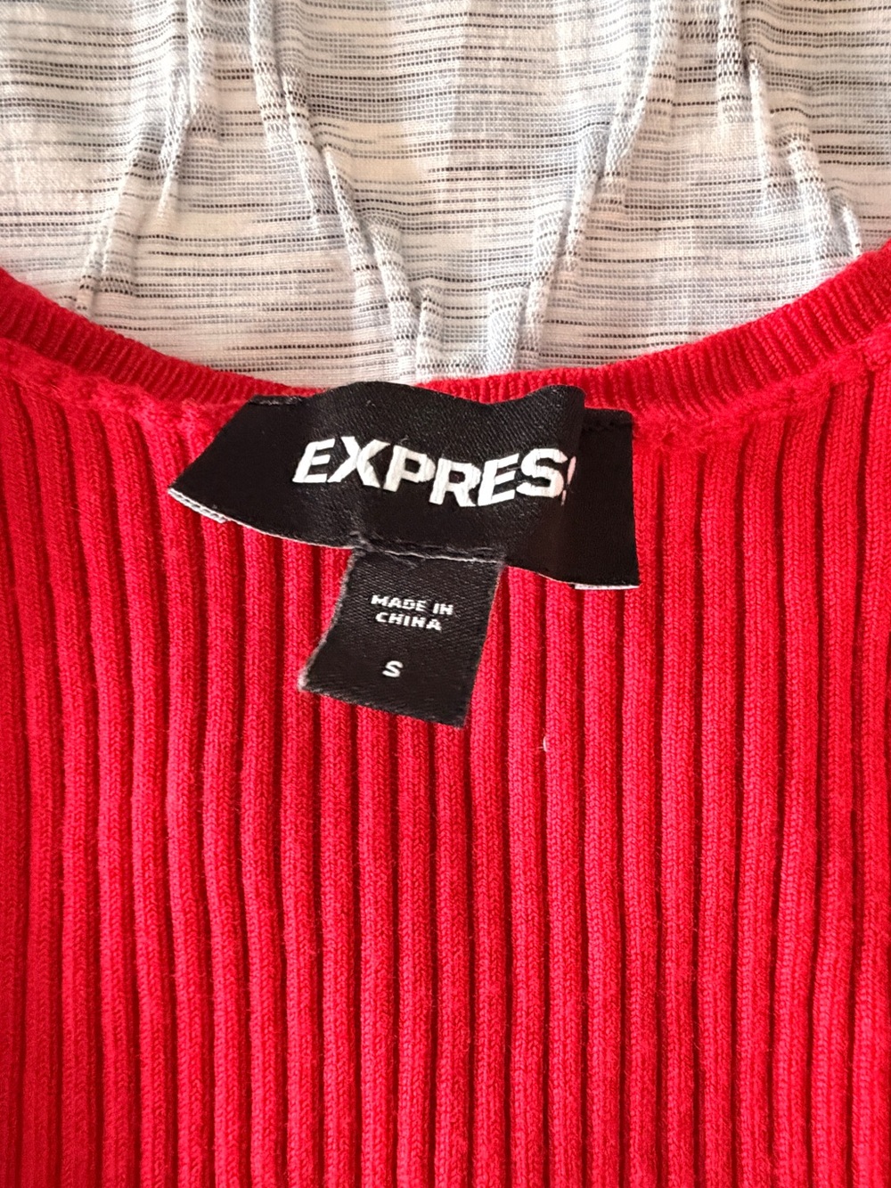 Express Red Ribbed V-Neck Sweater - Picture 2 of 3